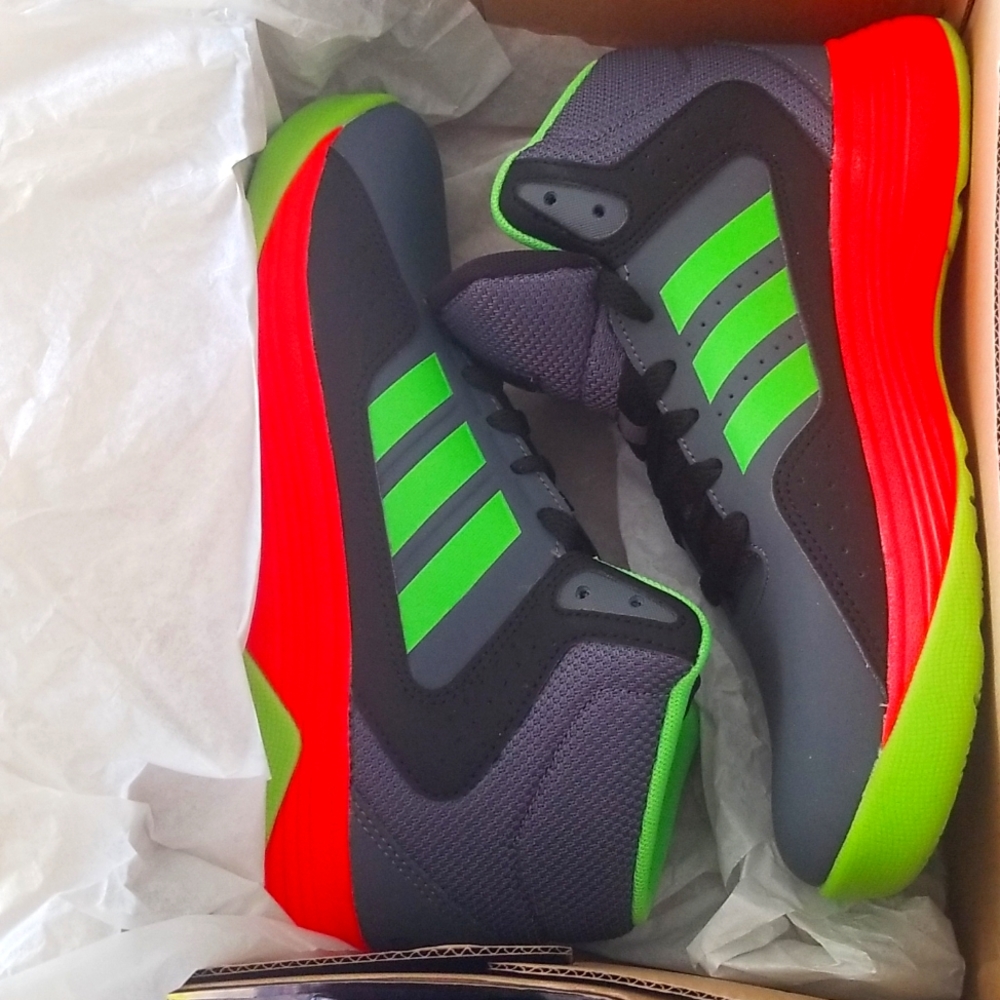 NWT BOYS ADIDAS
